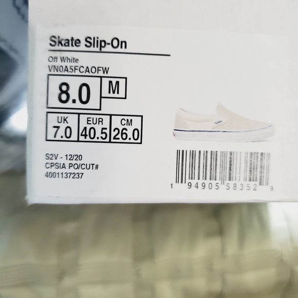 Vans Off White Skate Slip-On - Picture 4 of 12